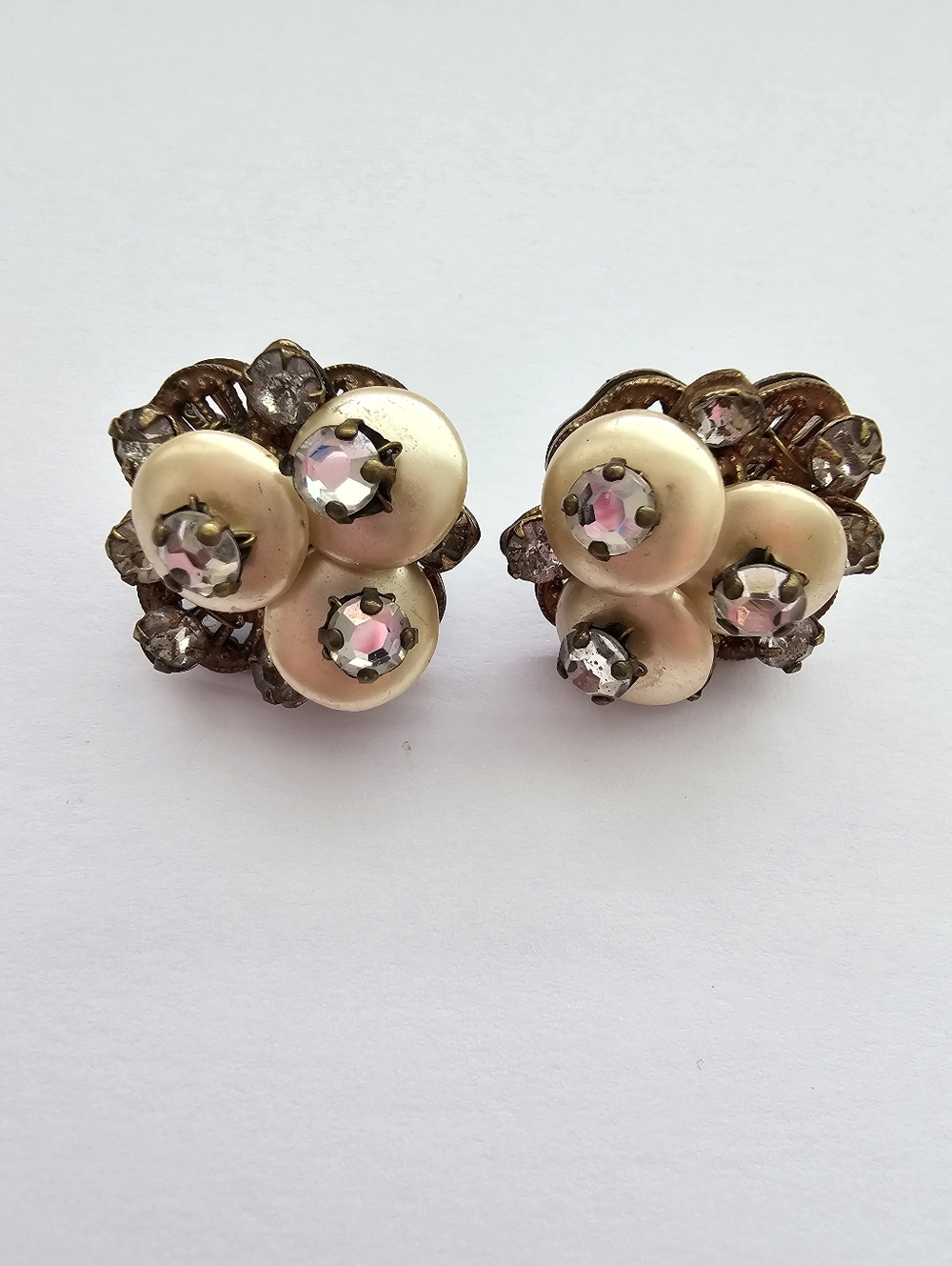 ​Vintage Signed Original by Robert Gilded Filigree & Cream Cluster Clip-Ons​